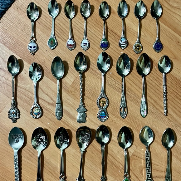 Collectable spoons - Picture 5 of 5